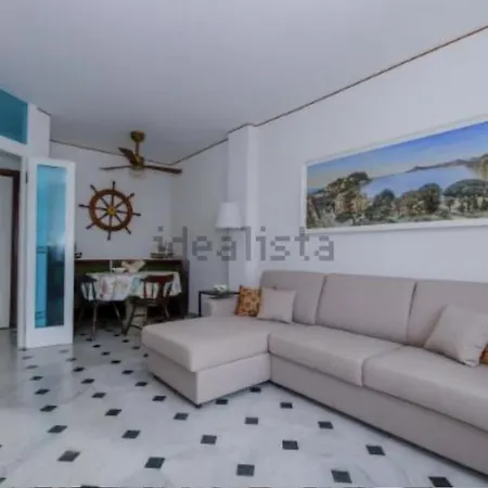 Sogno Sul Mare Apartment *